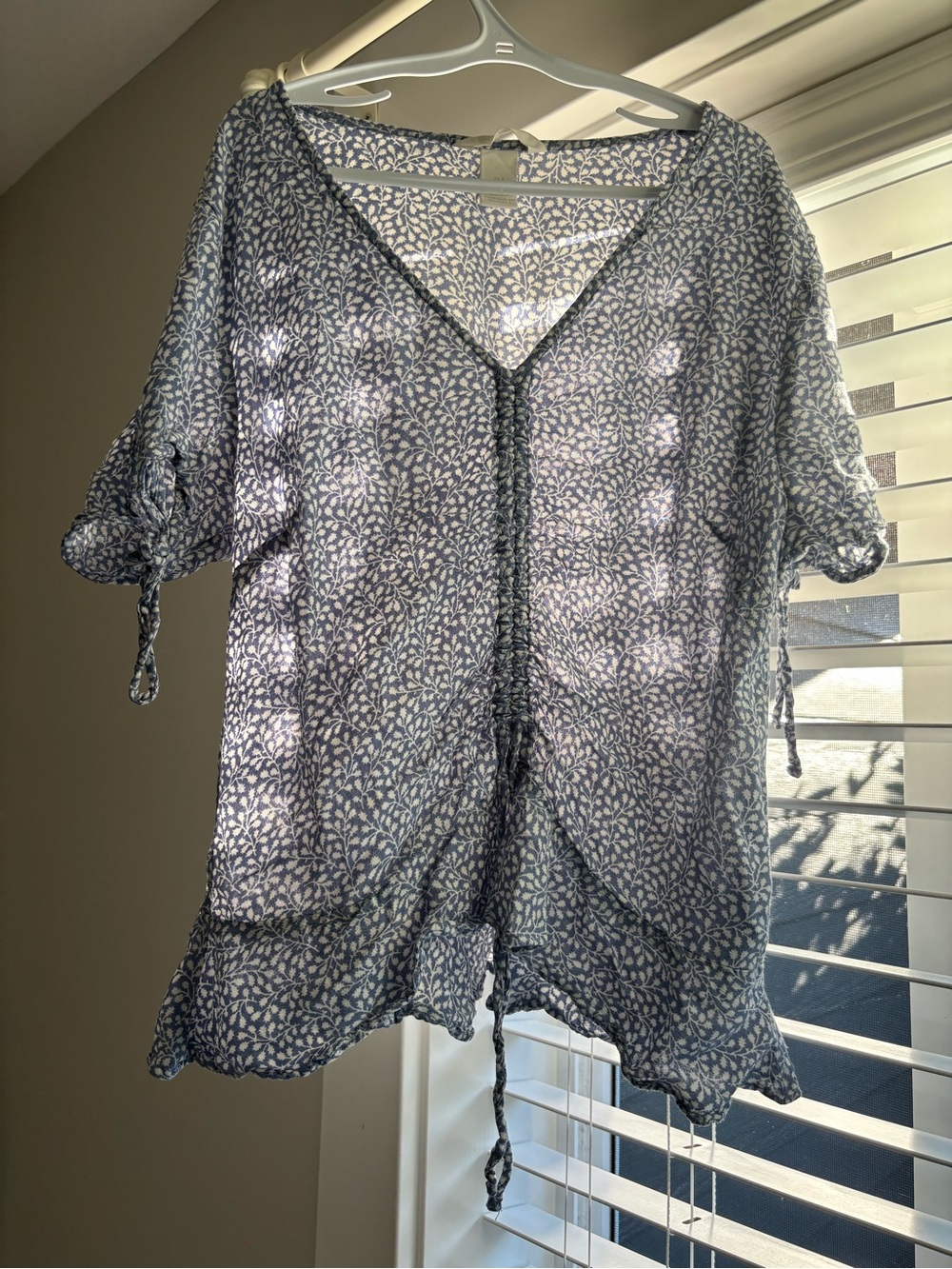 H&M Blue Leaf-Print V-Neck Tie-Front Blouse